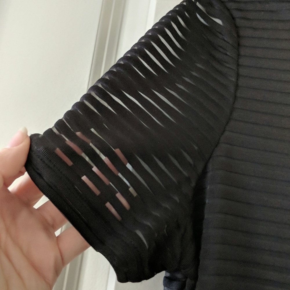 *4/25* Calvin Klein Ribbed Shirt - Picture 3 of 5